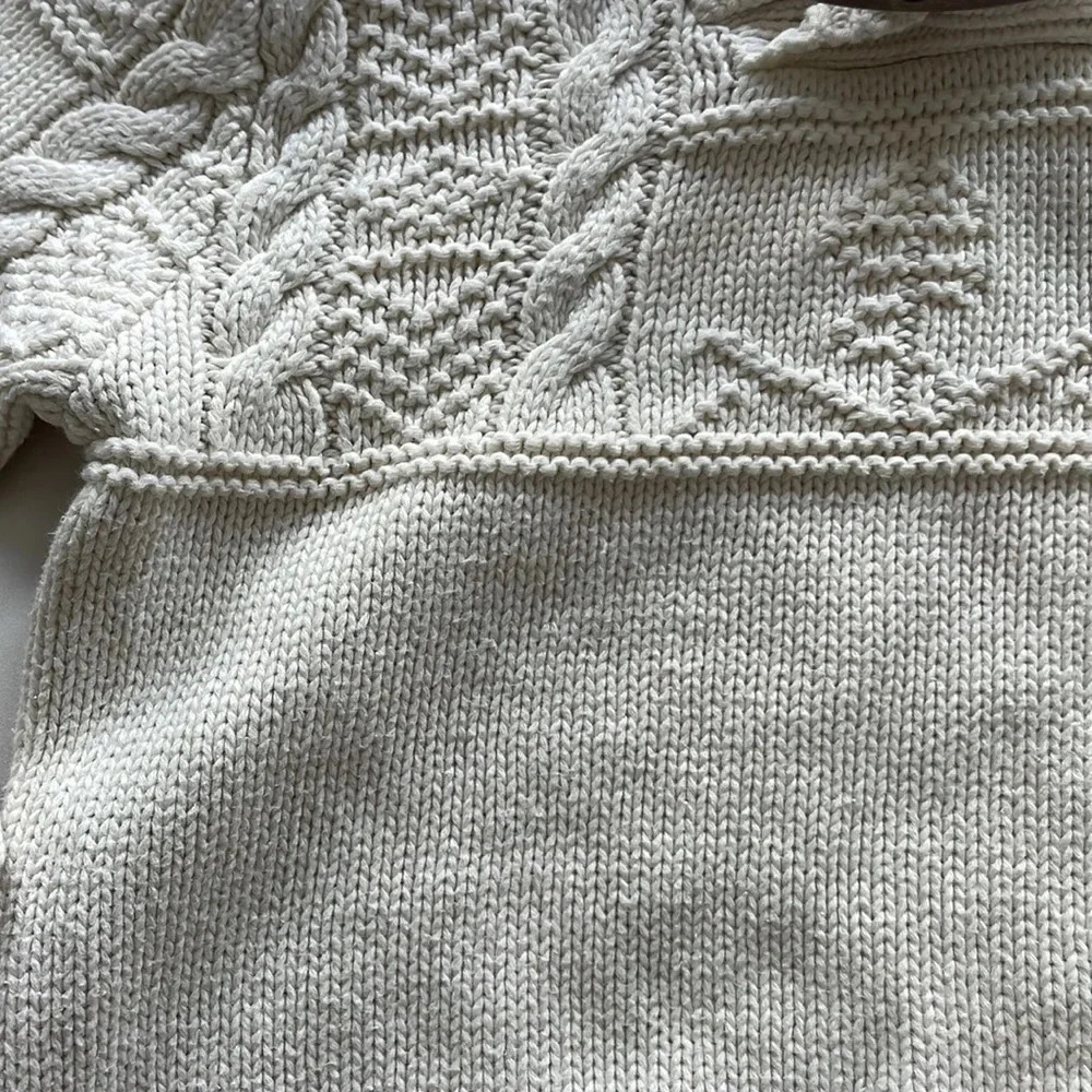 GAP  Sweater - Picture 3 of 9